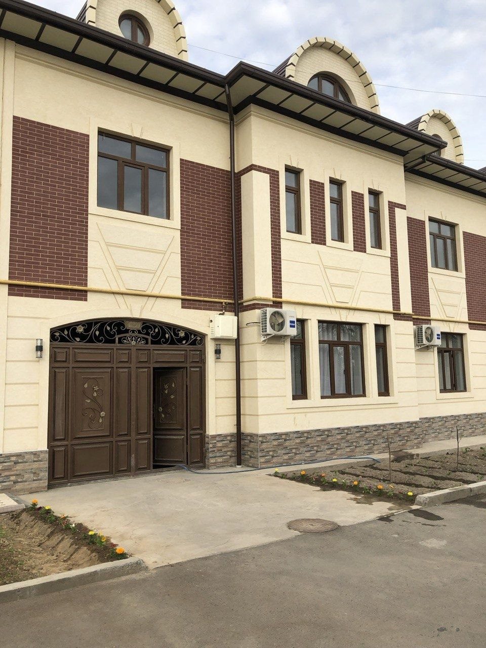 9-xonali uy, 3000 m², Toshkent, Mirzo Ulug‘bek tumani, sotuvga