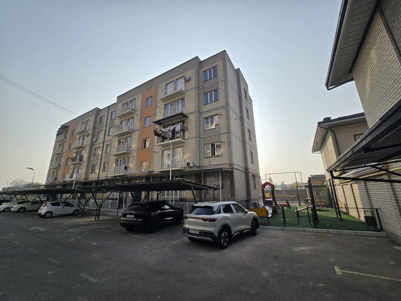3-комнатная квартира, 55 м², Ташкент, Бектемирский район, на продажу