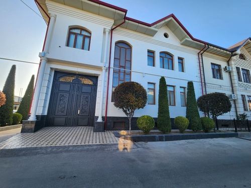 House with tires for rent, modern