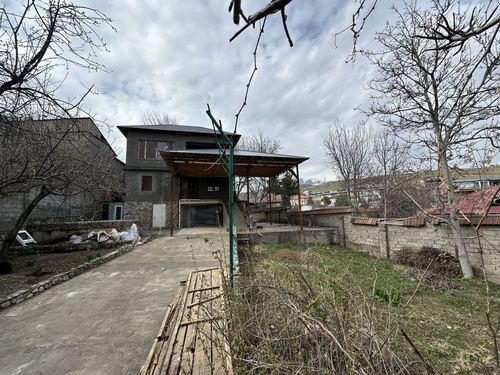 Dacha for sale in Charvak