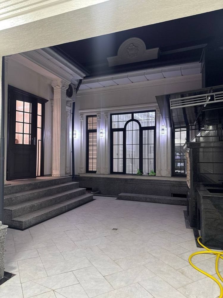 7-room house, 2000 m², Tashkent, Uchtepa District, for sale