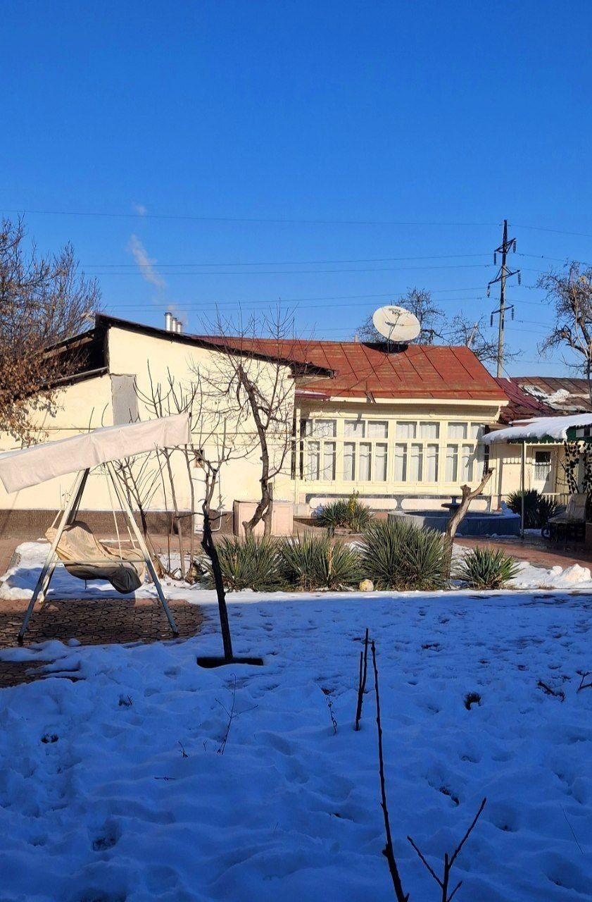3-xonali uy, 50 m², Toshkent, Shayxontohur tumani, ijaraga