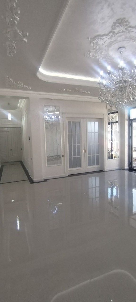 7-xonali uy, 200 m², Toshkent, Sergeli tumani, sotuvga