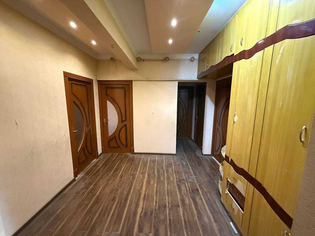 4-xonali kvartira, 100 m², Toshkent, Sergeli tumani, sotuvga