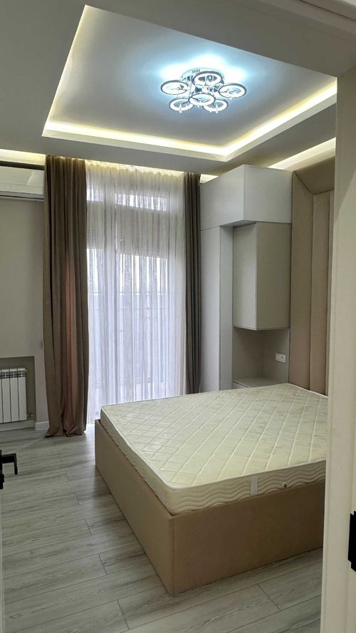 Rent of a new 1-room apartment with designer renovation in a new building!