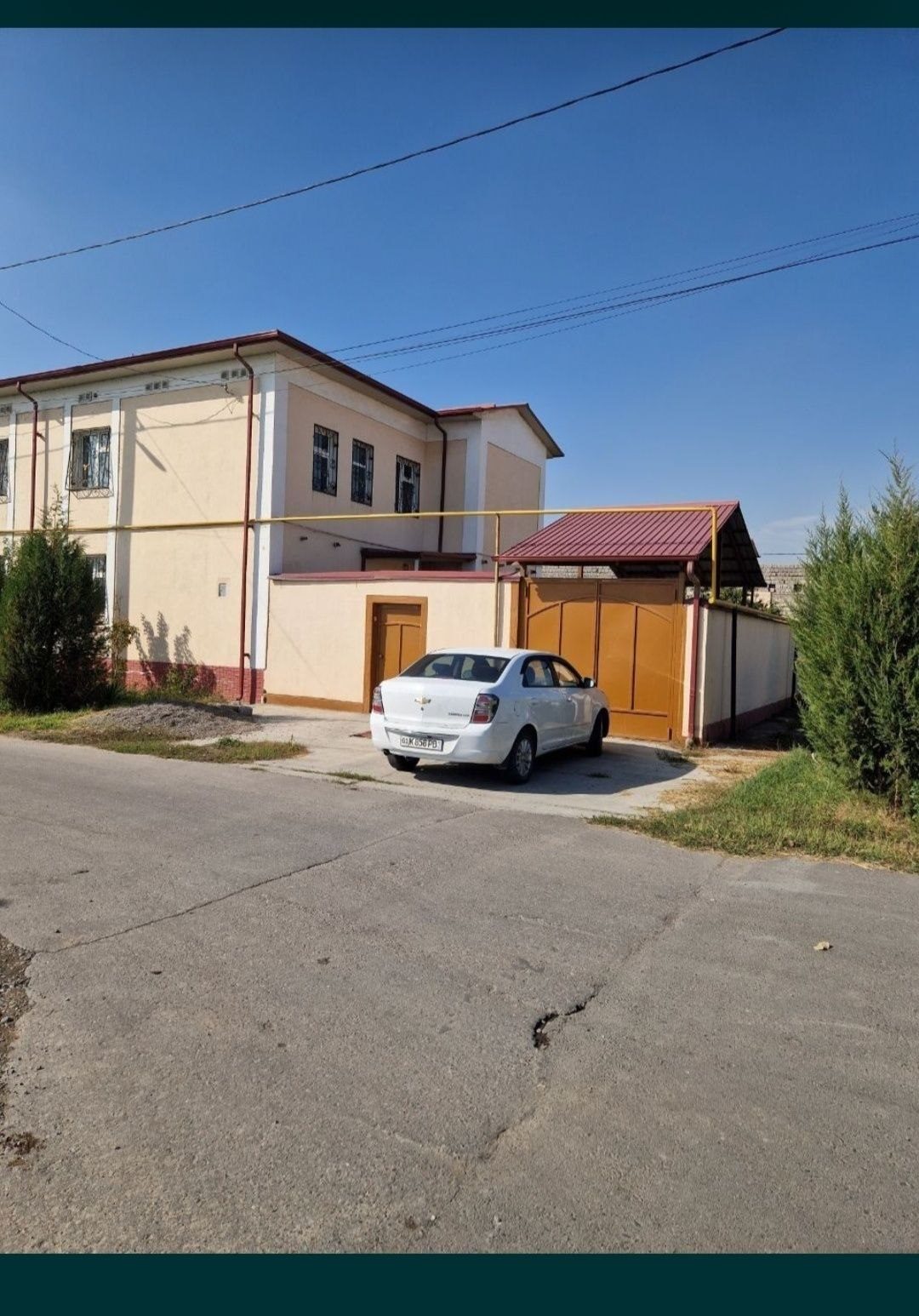 4-комнатный коттедж, 400 м², Ташкент, Сергелийский район, в аренду