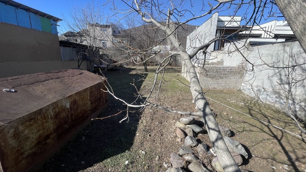 Xumsan tog'larida yer sotiladi