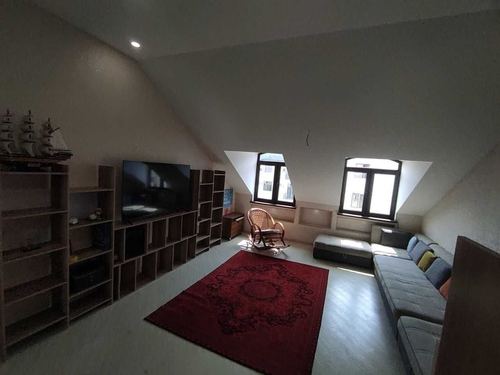 3-room apartment in a new building with parking and a green courtyard