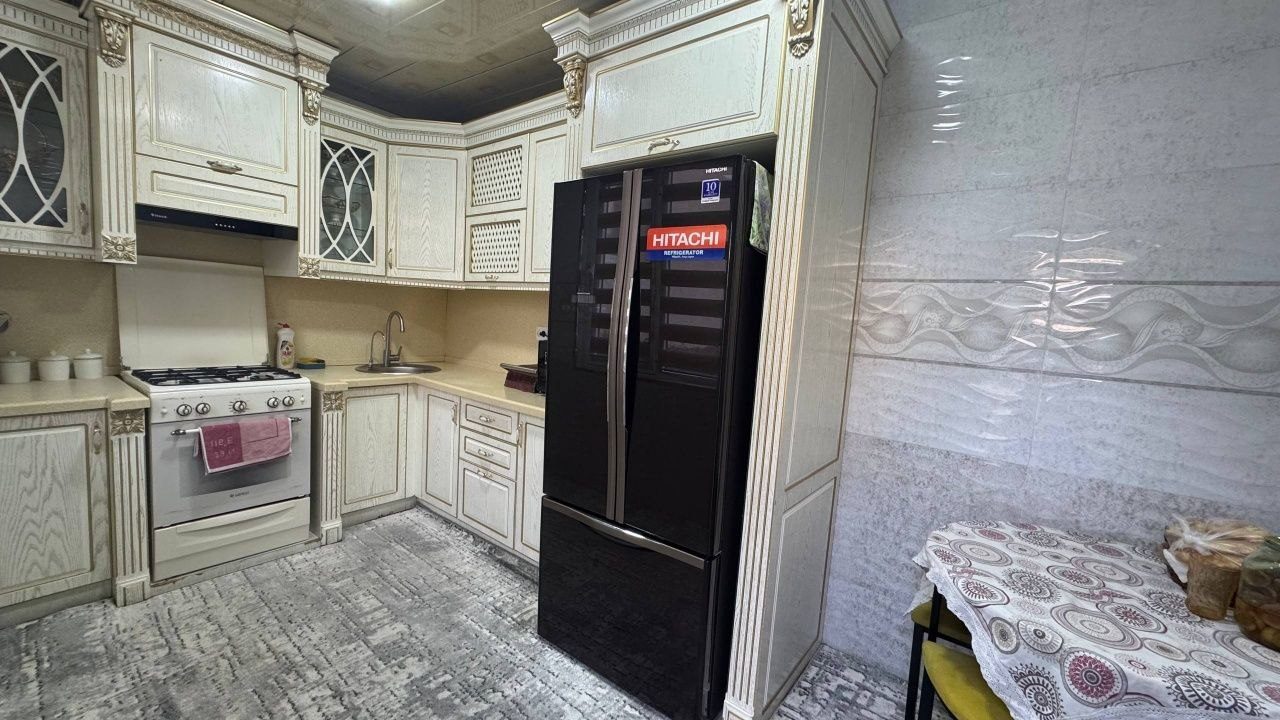 6-room house, 400 m², Tashkent, Chilanzar District, for rent