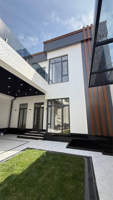 New premium class A euro house for sale in the elite Yunusabad district.