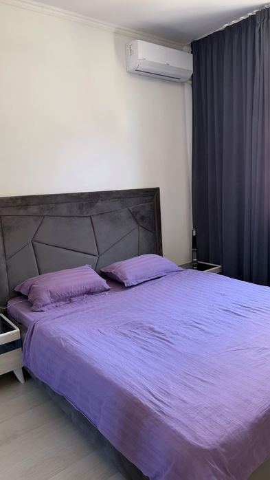3-room new building apartment for sale in the center. Owner.