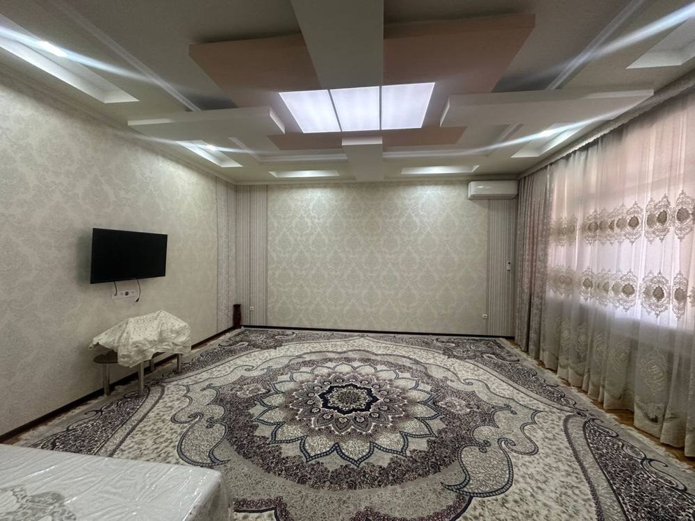 4-room cottage, 250 m², Tashkent, Bektemir District, for rent