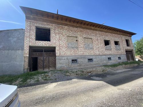 11 sotok land plot with a large basement, Nazarbek Tarnov