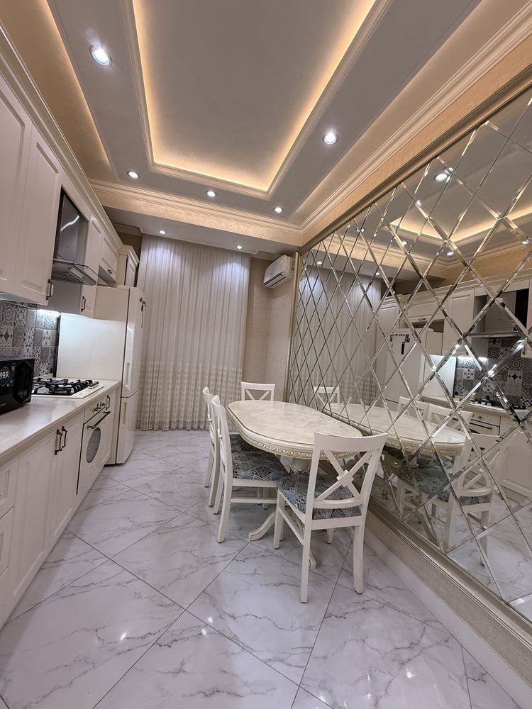 4-xonali kvartira, 100 m², Toshkent, Mirzo Ulug‘bek tumani, ijaraga