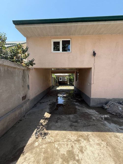 6 sotok land for sale in Parkent