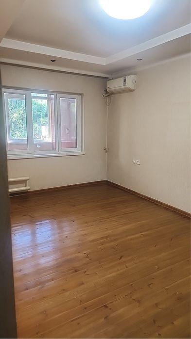 Urgent sale: 3/3/4 apartment at Tansikboyev 1