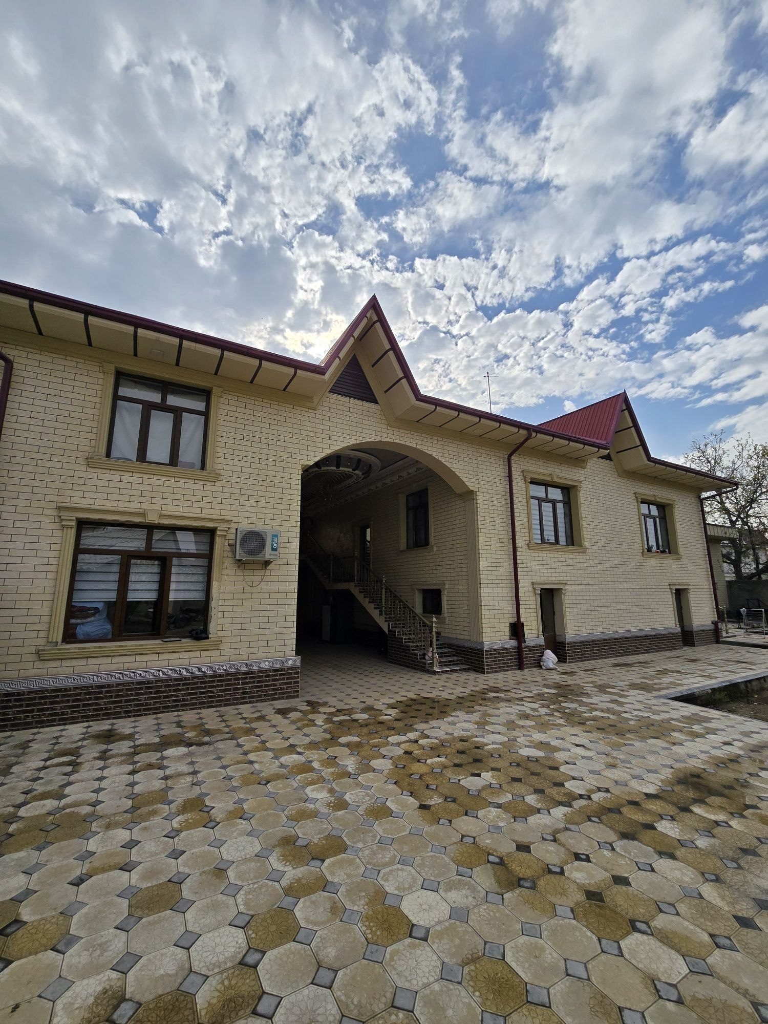 8-xonali uy, 11000 m², Toshkent, Bektemir tumani, ijaraga