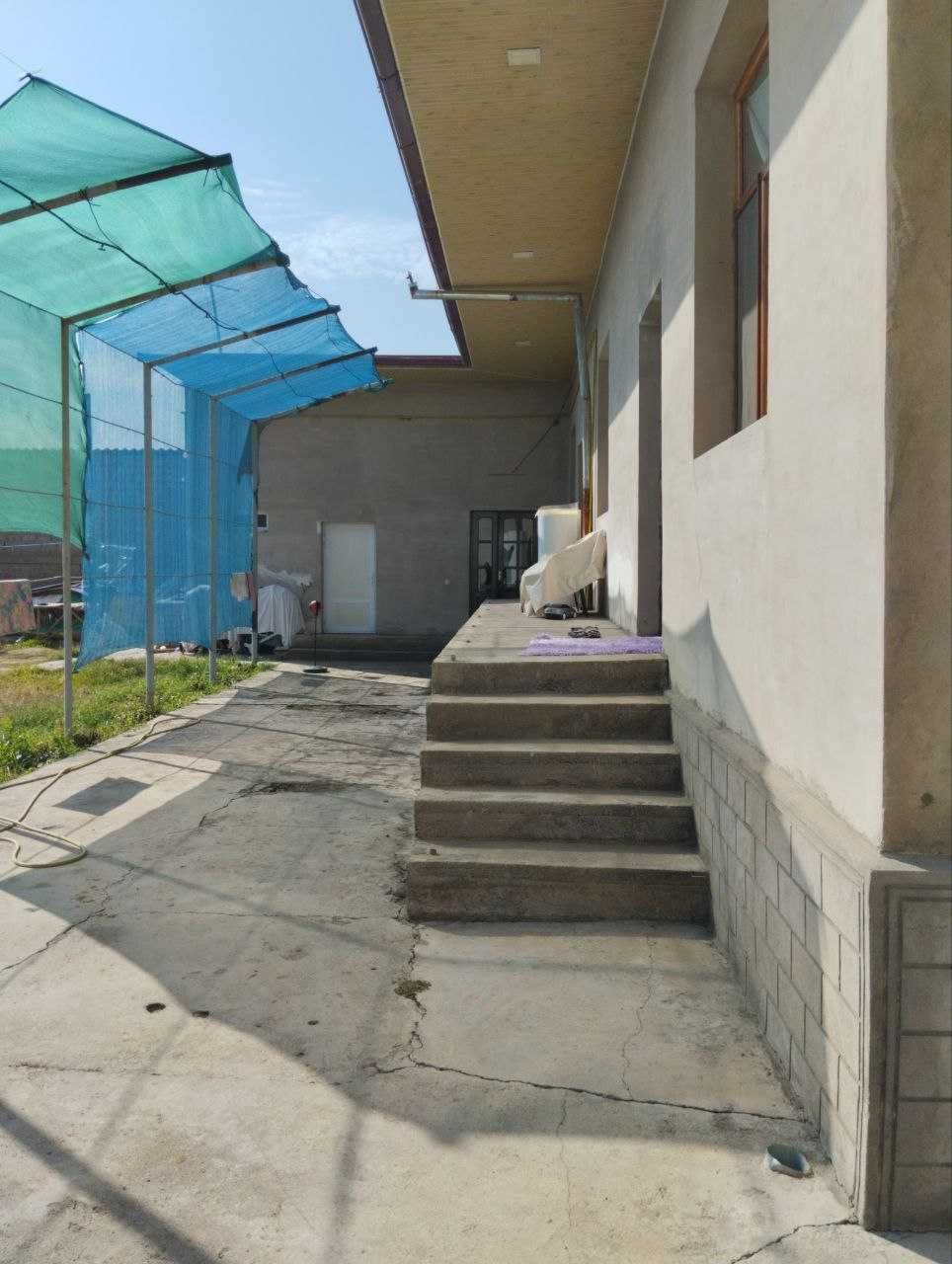 9-комнатный дом, 8 м², Ташкент, Бектемирский район, на продажу