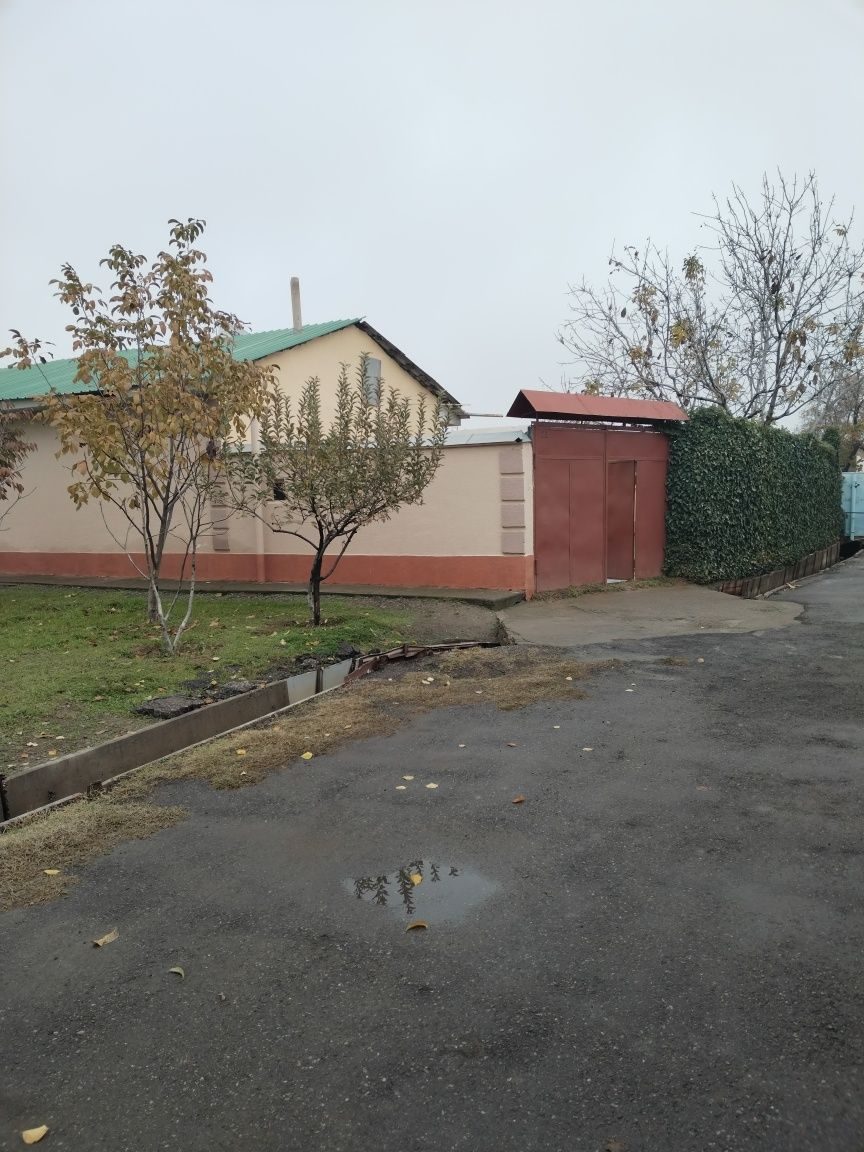 11-xonali uy, 800 m², Toshkent, Sergeli tumani, sotuvga