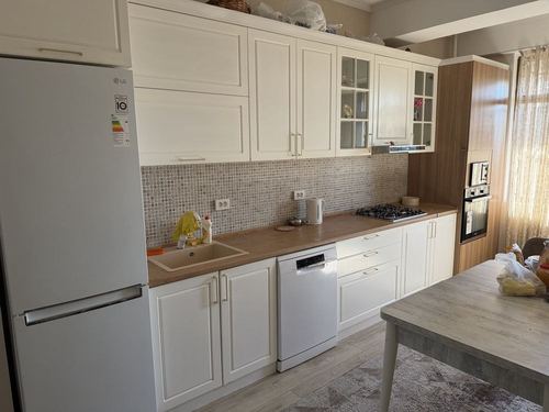 3-room apartment with Euro renovation in Sultoniya residential complex