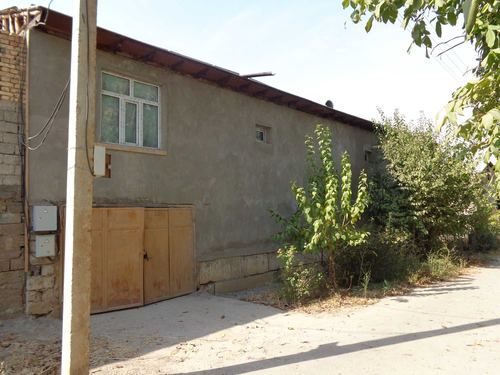 New house, 6 sotok, 7 rooms, basement, in Minvod, price shown for 6 sotok