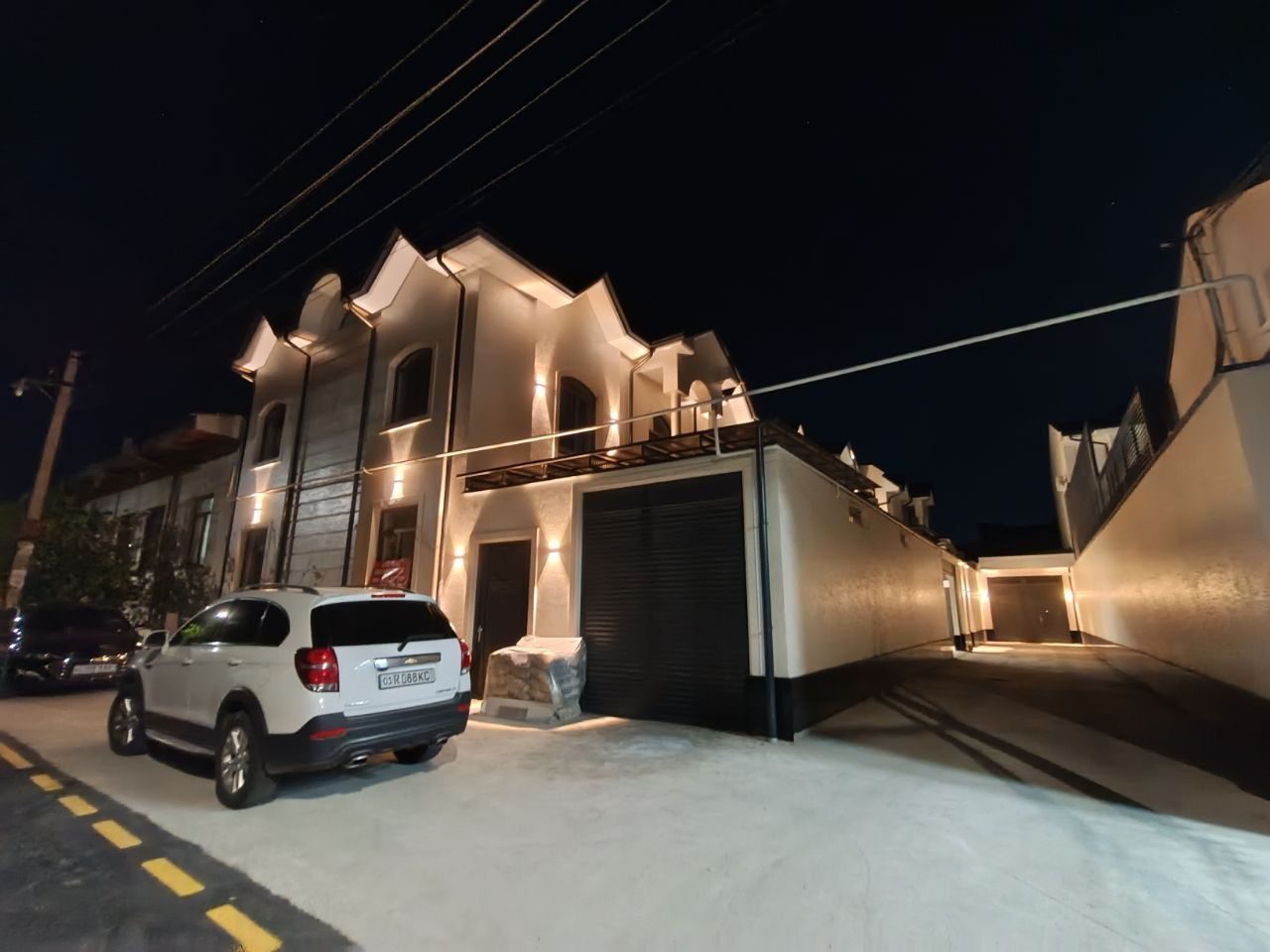 6-комнатный дом, 270 м², Ташкент, Юнусабадский район, на продажу