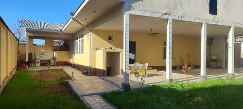 6-room apartment for rent (5 sotix land plot), freshly renovated.