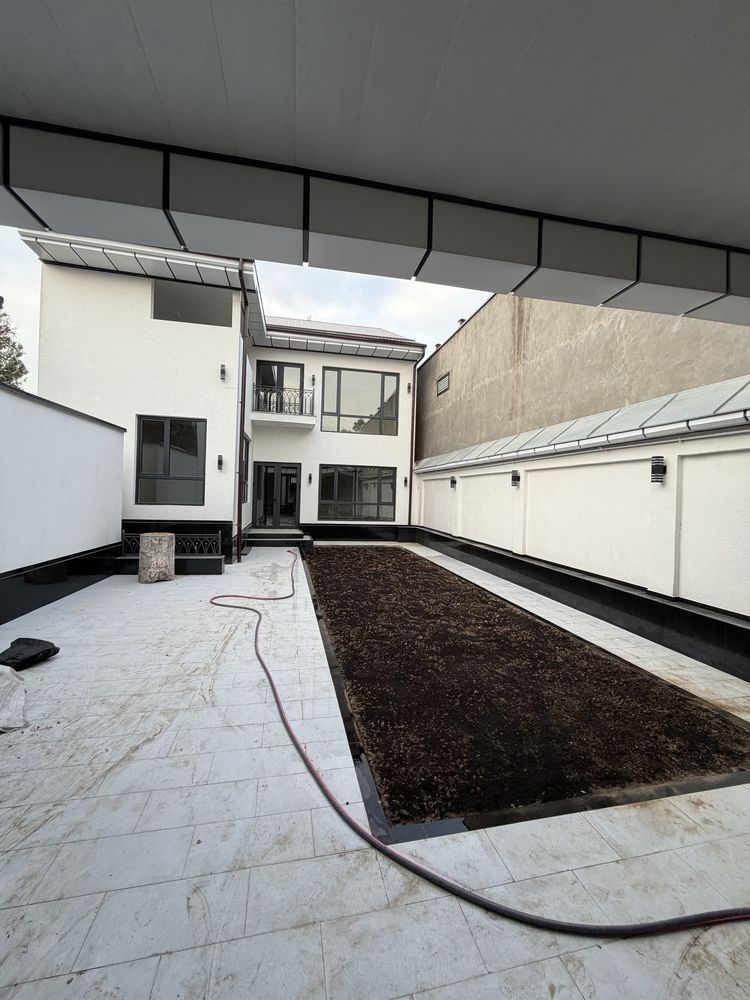 6-xonali uy, 300 m², Toshkent, Bektemir tumani, sotuvga