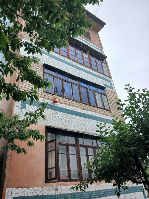 Urgent sale of a house in Kumishkon, 3 rooms, 90 sq.m.