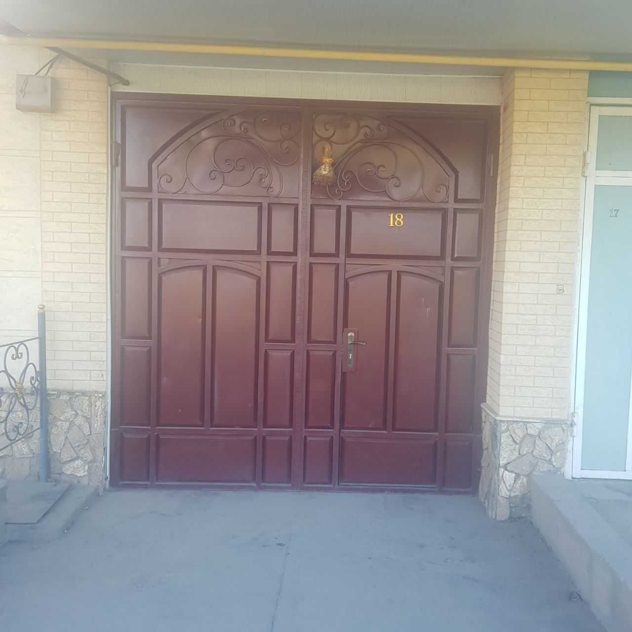 5-комнатный дом, 999 м², Ташкент, Сергелийский район, на продажу