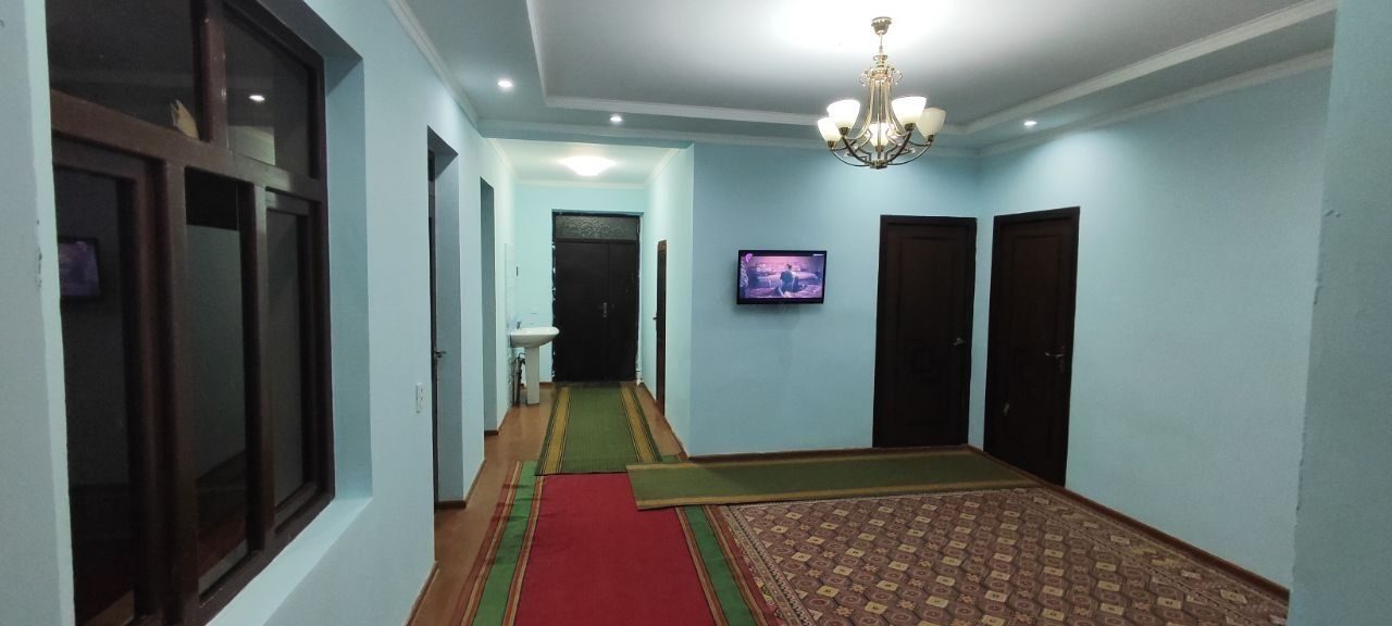4-xonali kvartira, 200 m², Toshkent, Bektemir tumani, ijaraga