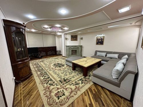 Oybek metro, apartment for rent