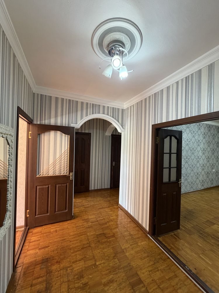 4-xonali kvartira, 90 m², Toshkent, Mirzo Ulug‘bek tumani, ijaraga