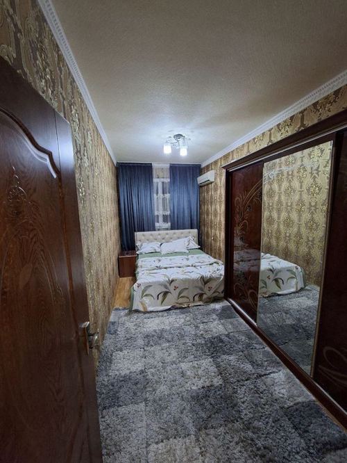 Chilonzor 6, Mirzo Ulugbek metro, 2 rooms
