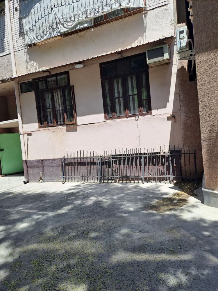 4-xonali kvartira, 90 m², Toshkent, Shayxontohur tumani, sotuvga