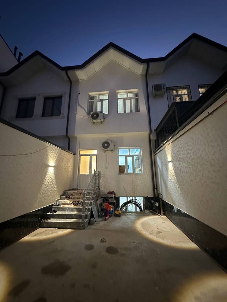 5-room cottage, 125 m², Tashkent, Chilanzar District, for sale