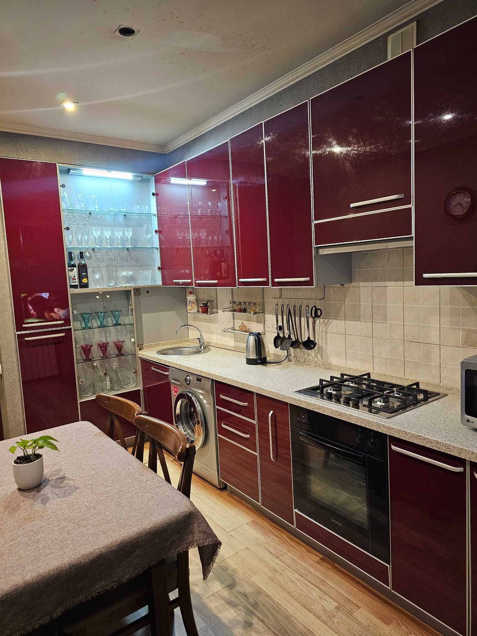 2-комнатная квартира, 67 м², Ташкент, Яккасарайский район, на продажу