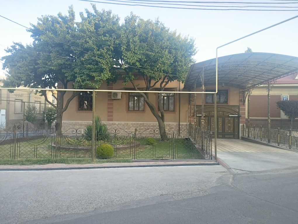 6-xonali uy, 250 m², Toshkent, Sergeli tumani, sotuvga