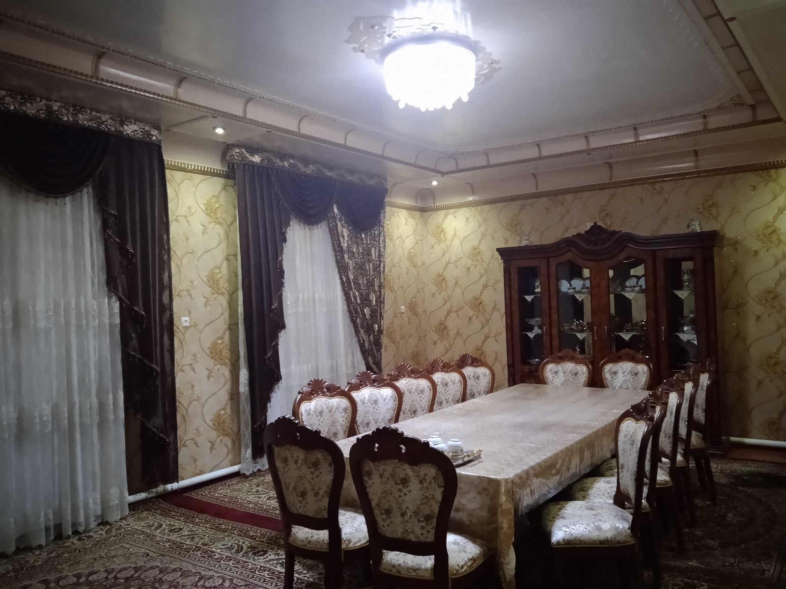 5-xonali uy, 490 m², Toshkent, Uchtepa tumani, sotuvga