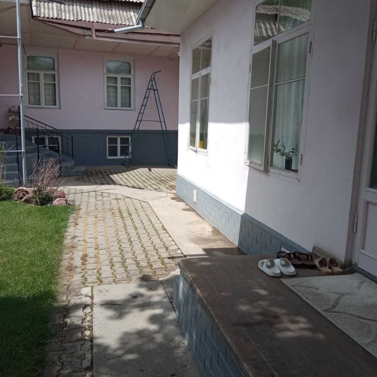 4-xonali uy, 250 m², Toshkent, Uchtepa tumani, sotuvga