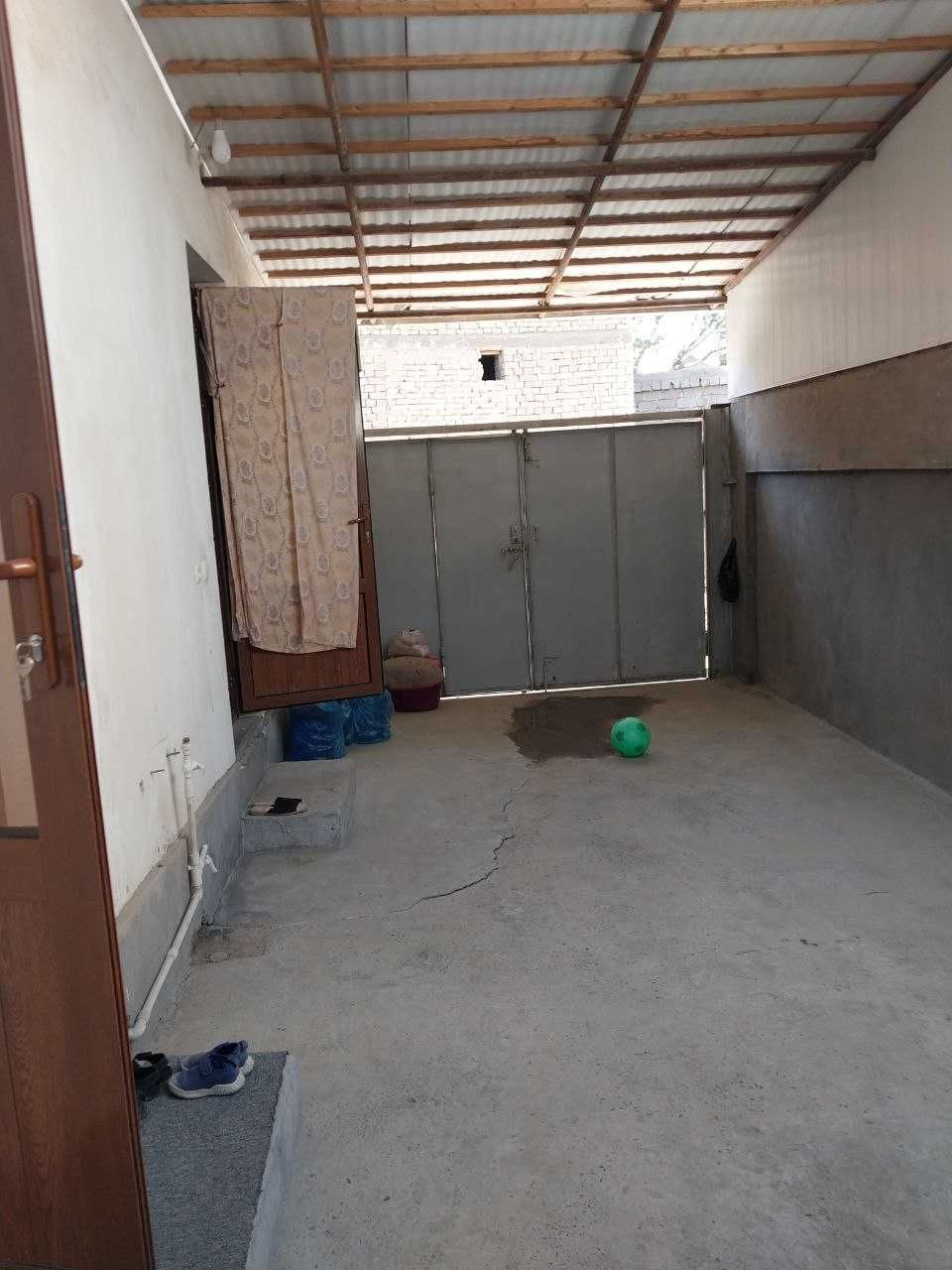 2-комнатная часть дома, 1.5 м², Ташкент, Чиланзарский район, на продажу