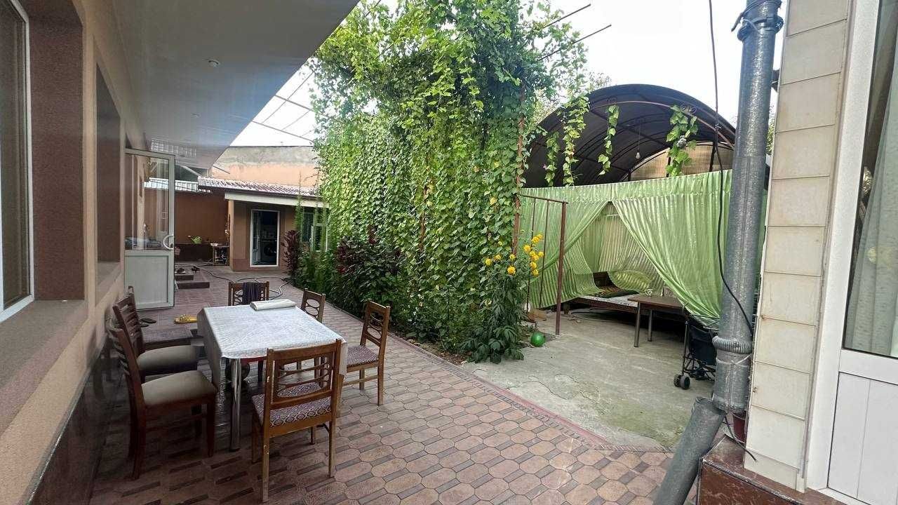 6-комнатный дом, 4.5 м², Ташкент, Юнусабадский район, на продажу