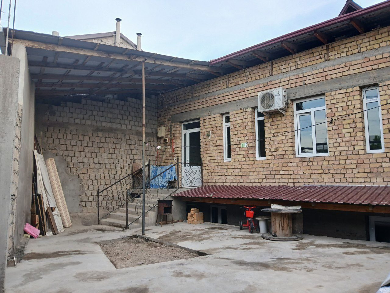 5-комнатный дом, 200 м², Ташкент, Юнусабадский район, на продажу