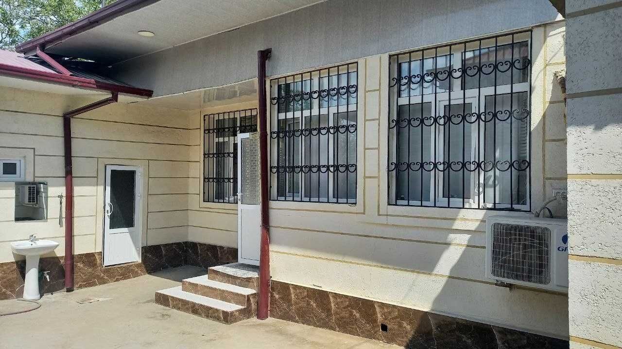 5-комнатный дом, 300 м², Ташкент, Яшнабадский район, на продажу