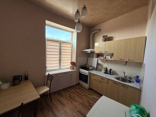 Apartment in partnership for girls