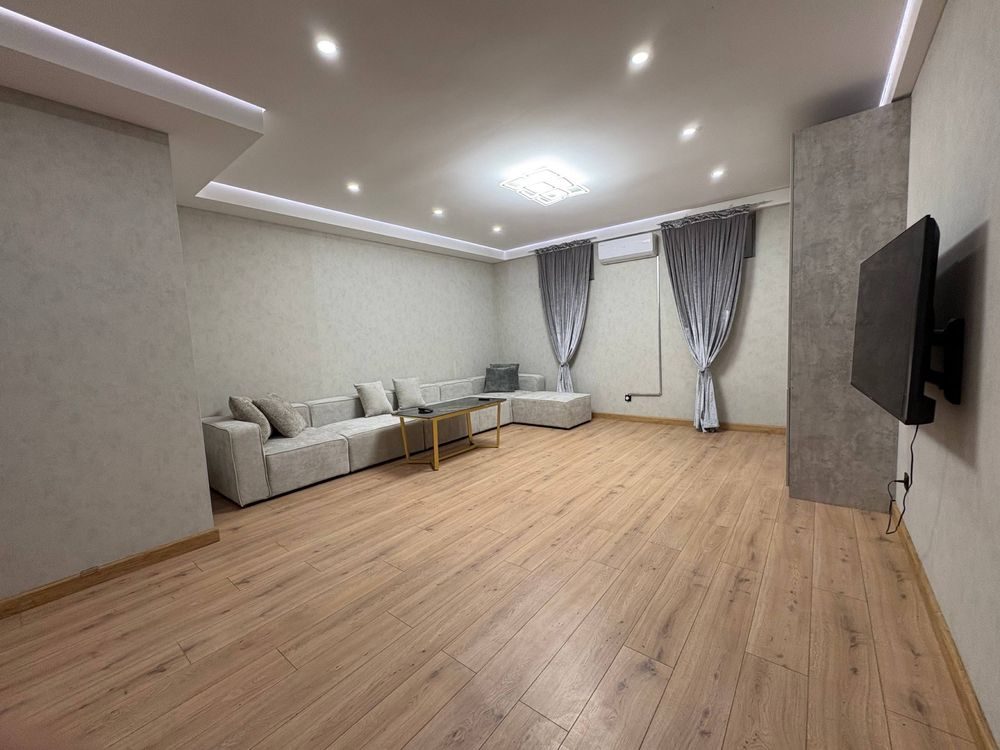 4-комнатный коттедж, 110 м², Ташкент, Мирзо-Улугбекский район, в аренду
