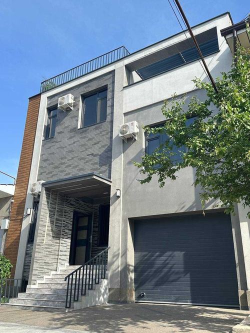 For sale: 3-story house on 2 sotok, author's project