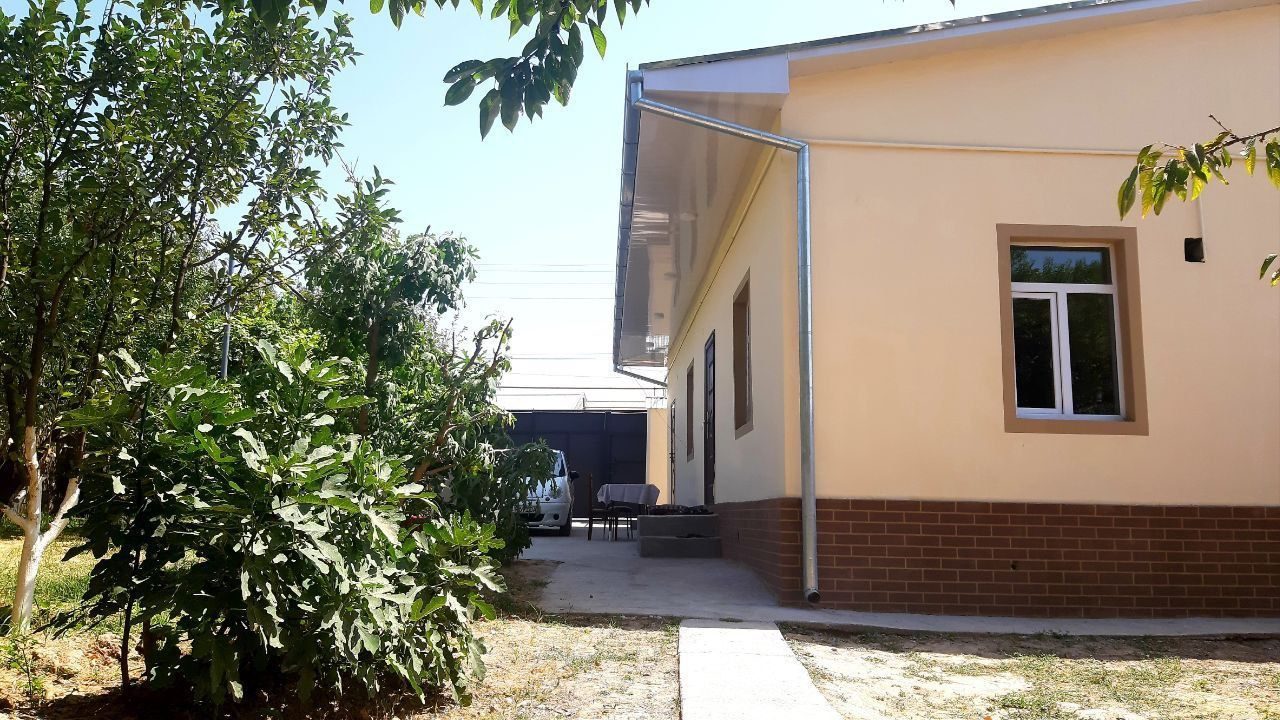 3-комнатный дом, 7 м², Ташкент, Юнусабадский район, на продажу