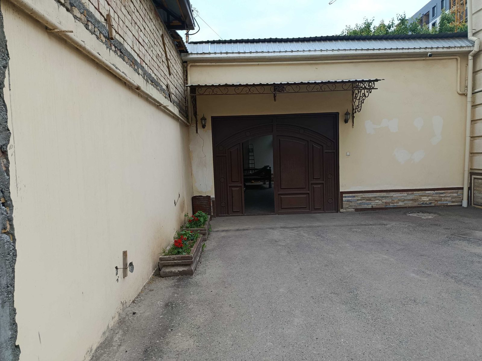 4-комнатный дом, 5.7 м², Ташкент, Чиланзарский район, на продажу