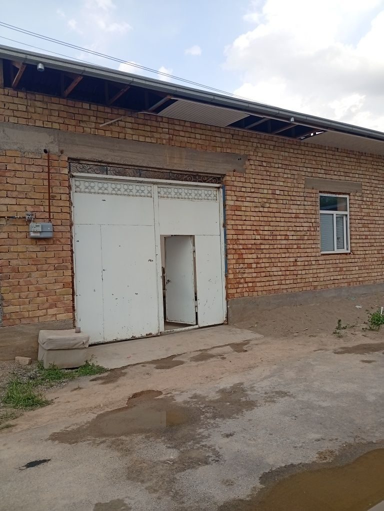 4-комнатный дом, 2.7 м², Ташкент, Яшнабадский район, на продажу